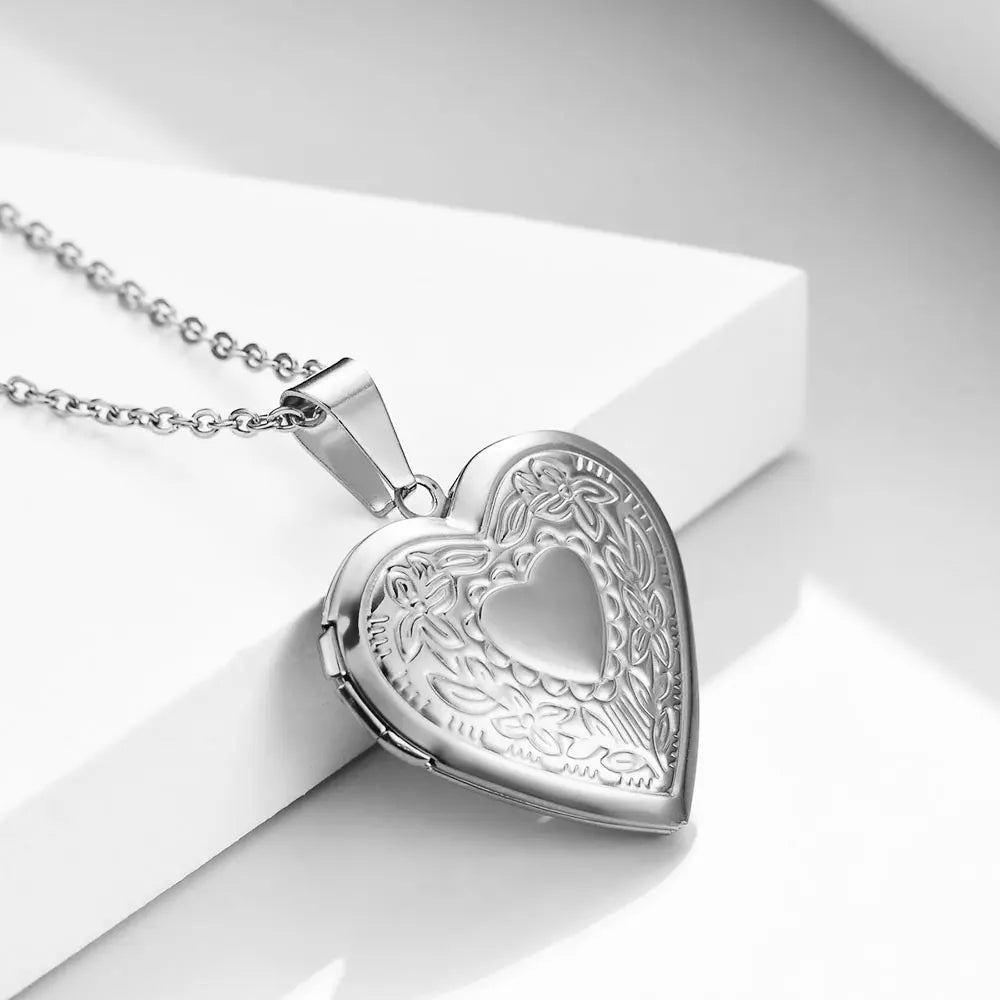 Colgante guardapelo de corazón Aurora