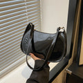 Bolso de hombro de charol Ruby - Negro