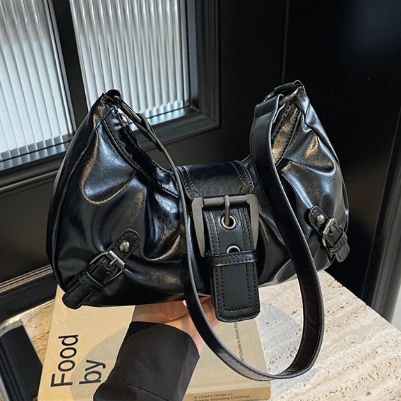 Bolso hobo con hebilla Marta