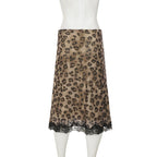 Falda midi de leopardo con encaje Mara