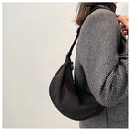 Bolso media luna Aitana
