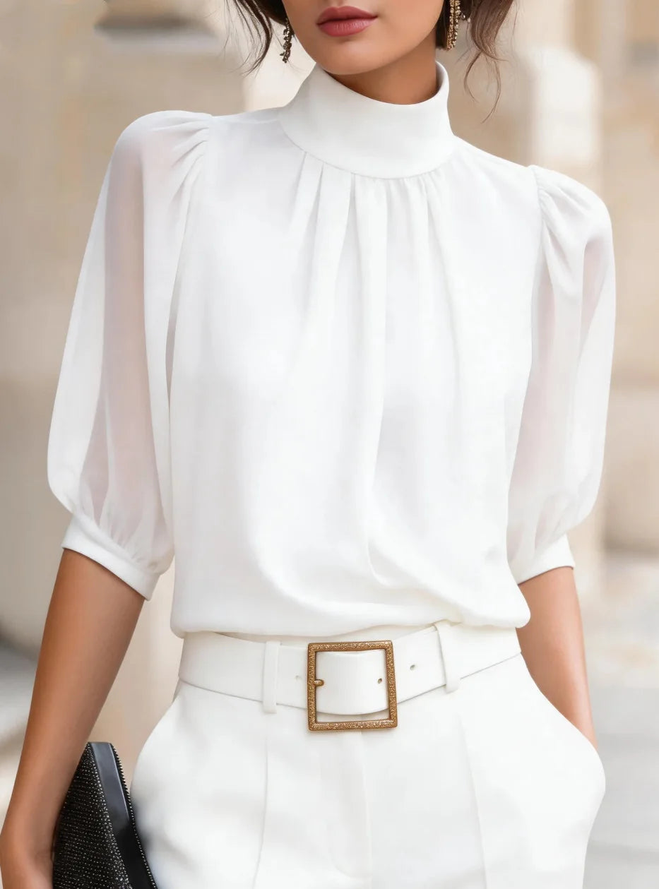 Blusa de gasa con cuello fruncido Adela en blanco