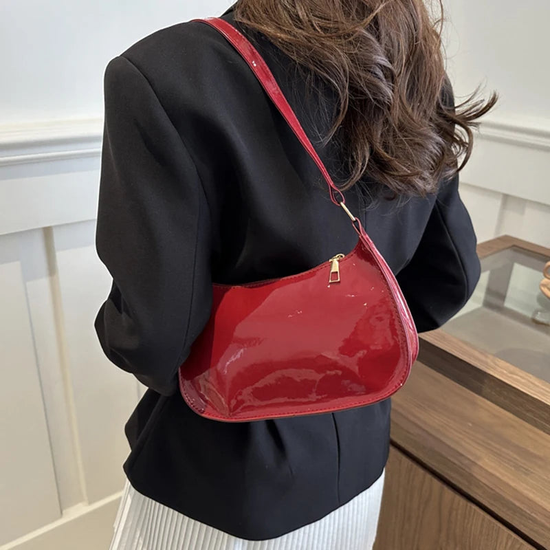 Bolso de hombro de charol Ruby
