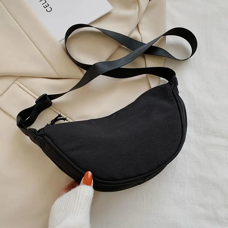 Bolso media luna Aitana