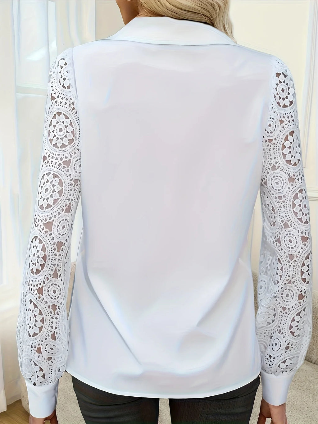 Camisa con hombros de encaje Julia