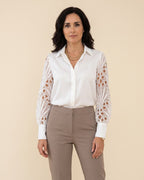 Camisa con mangas de encaje calado Alba