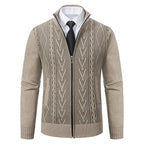 Chaqueta de punto trenzado con cremallera en beige, vista frontal