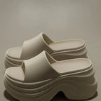 Sandalias de plataforma Clara en color caqui