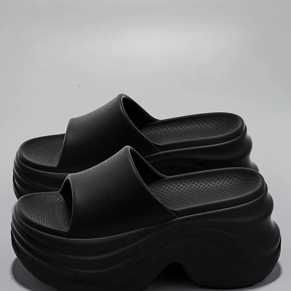 Sandalias de plataforma Clara en color negro