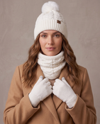 Set de invierno gorro, cuello y guantes Lía, detalle - Blanco