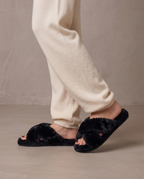 Zapatillas de casa de pelito Nerea, vista lateral - Negro