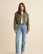 Cazadora corta efecto piel Kira - look completo