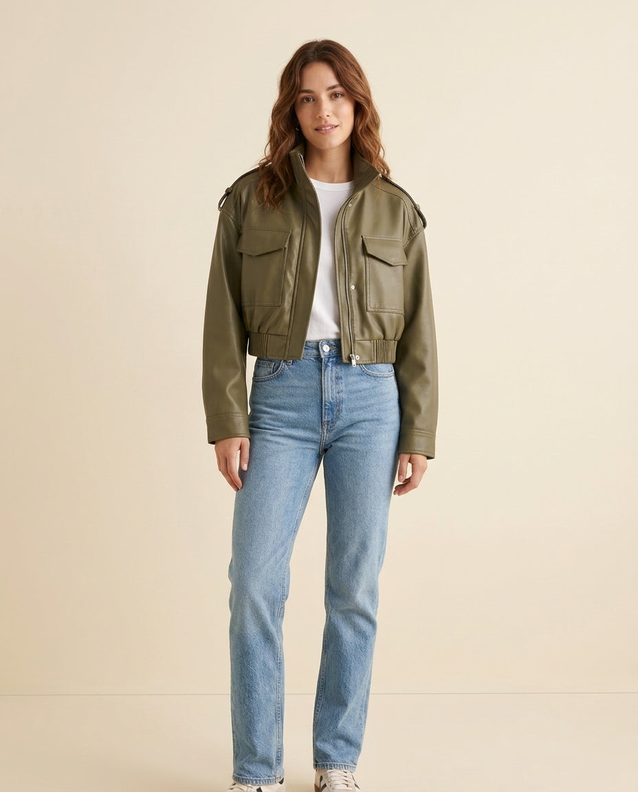 Cazadora corta efecto piel Kira - look completo