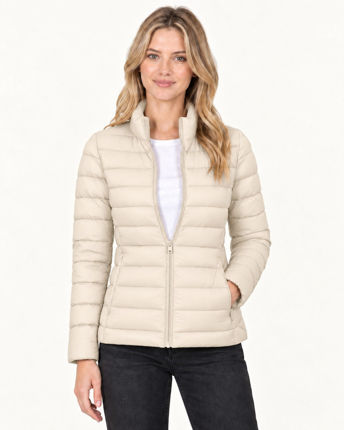 Chaqueta acolchada ultraligera Noa en color crema