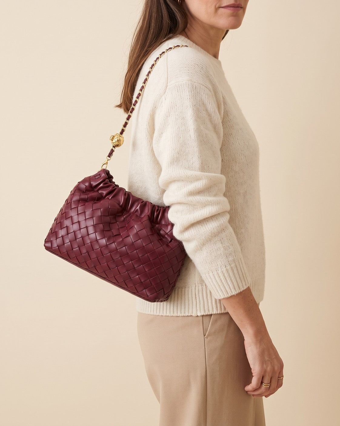 Bolso trenzado con cadena Olivia