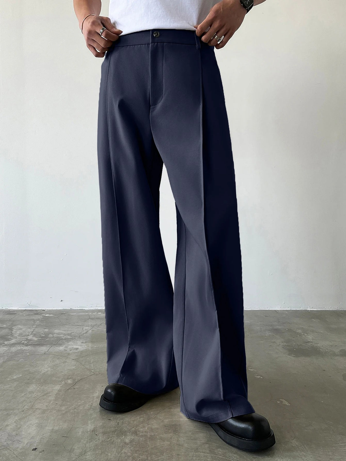 Pantalón de vestir de pinzas en azul marino
