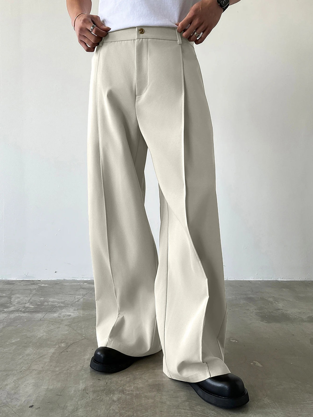 Pantalón de vestir de pinzas en crudo