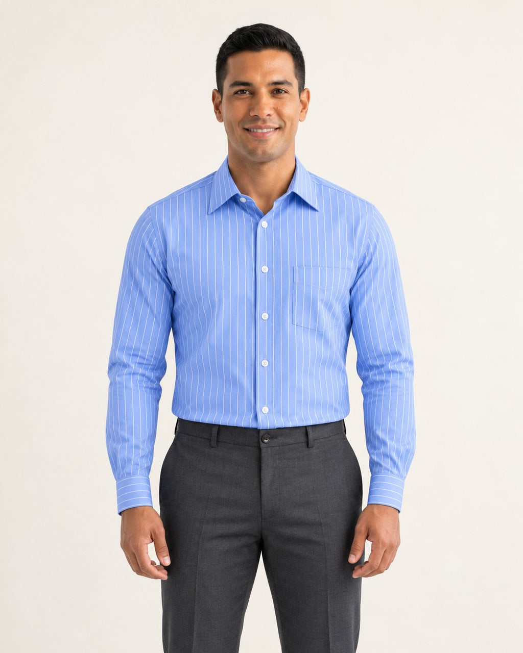 Camisa de rayas elástica Tomás - raya azul, con modelo
